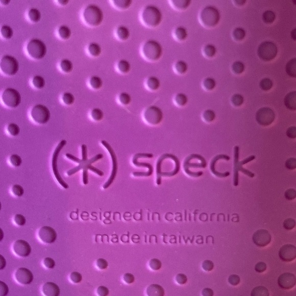 Flowered Speck iPhone 7 case - Picture 4 of 4